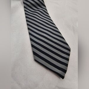 Brooks Brothers Black and Gray Striped Tie